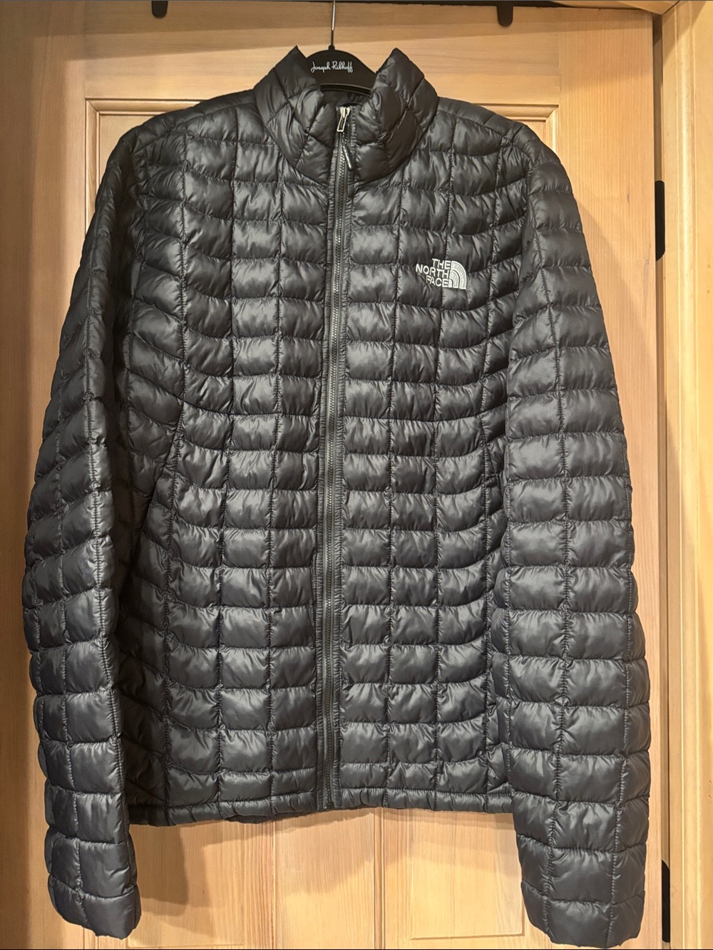 The North Face Men's Black Lightweight Quilted Puffer Jacket